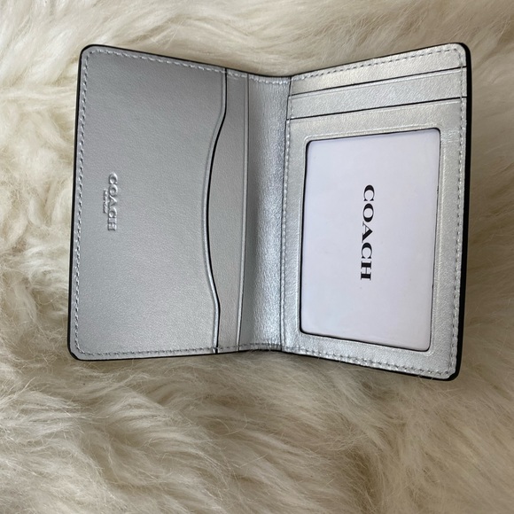 Id Wallet In Silver Metallic - Picture 3 of 4